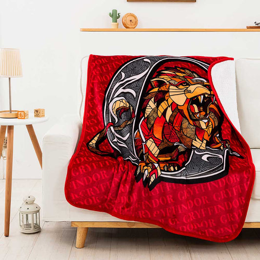 Harry Potter; Roar for Gryffindor Silk Touch Sherpa Throw Blanket; 40" x 50"