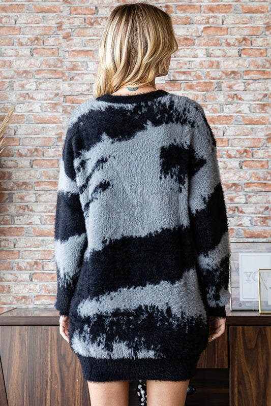 Abstract  Contrast Feather Yarn Sweater