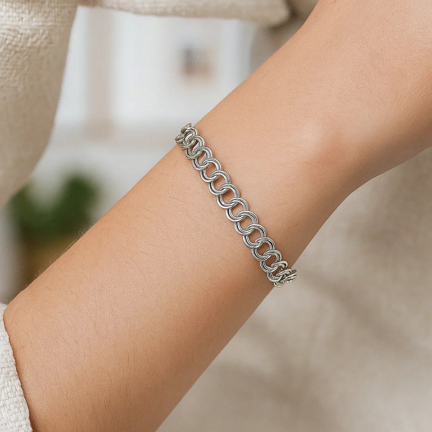 14k White Gold Solid Double Link Charm Bracelet (5.00 mm)