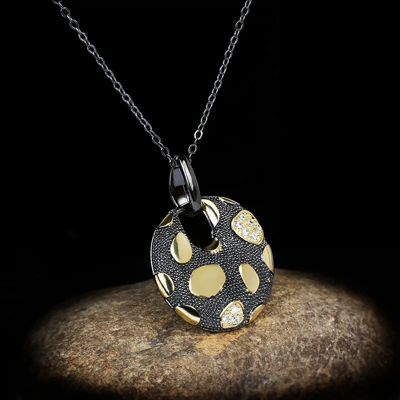 Black & Gold Style Zircon Disc Pendant Necklace