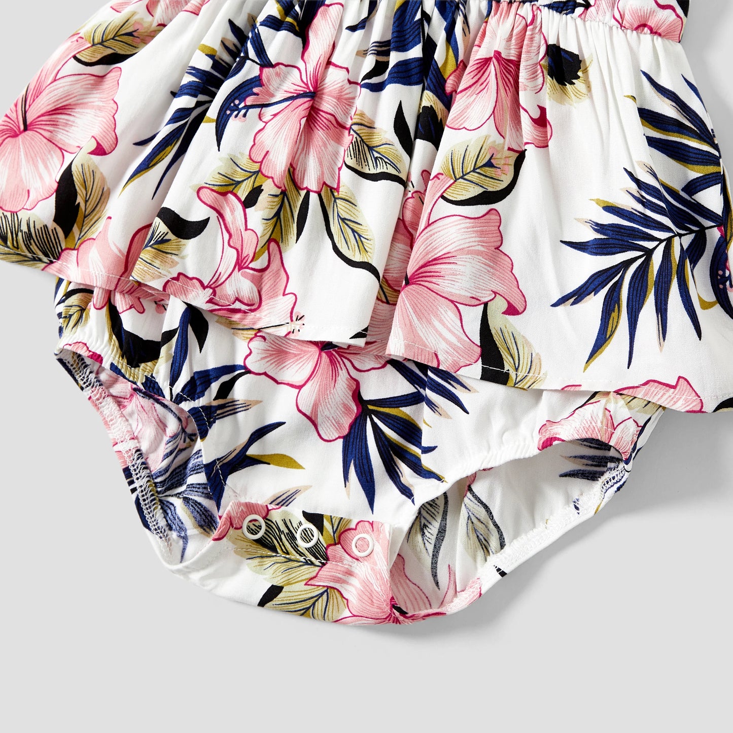 Family Matching! Floral Strap Dresses & Color Block T-shirts