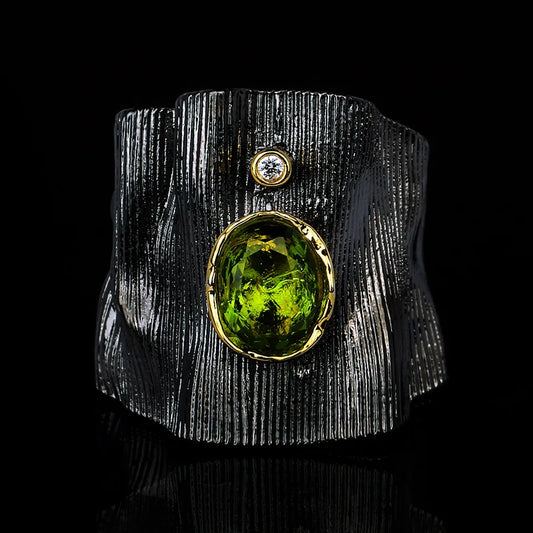 Black & Gold Style Textured Peridot Zircon Rings