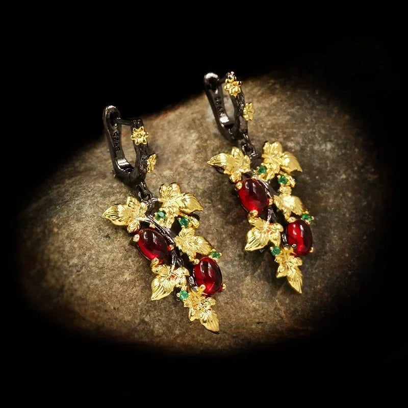 Gorgeous Crystal Zircon Black & Gold Style Leaf Earrings