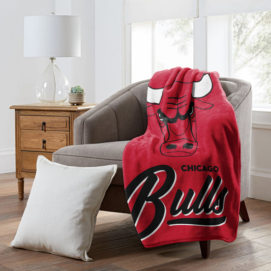 Bulls OFFICIAL NBA "Signature" Raschel Throw Blanket 50"x60"