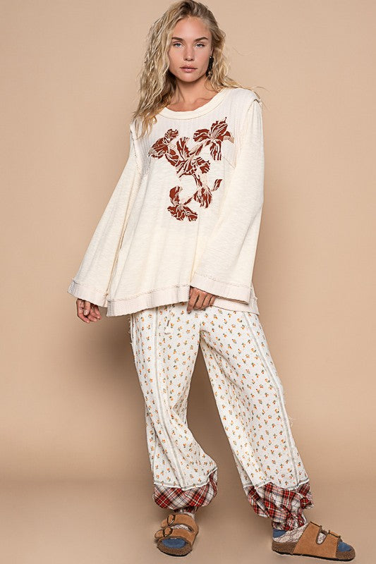 Embroidered Round Neck Long Sleeve Knit Top