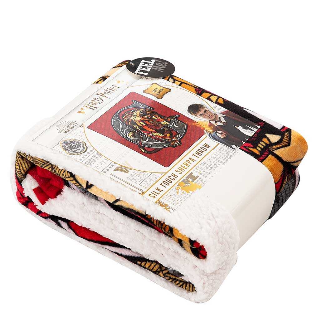 Harry Potter; Roar for Gryffindor Silk Touch Sherpa Throw Blanket; 40" x 50"