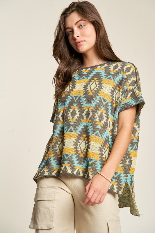 High-Low Geometric Round Neck Knit Top