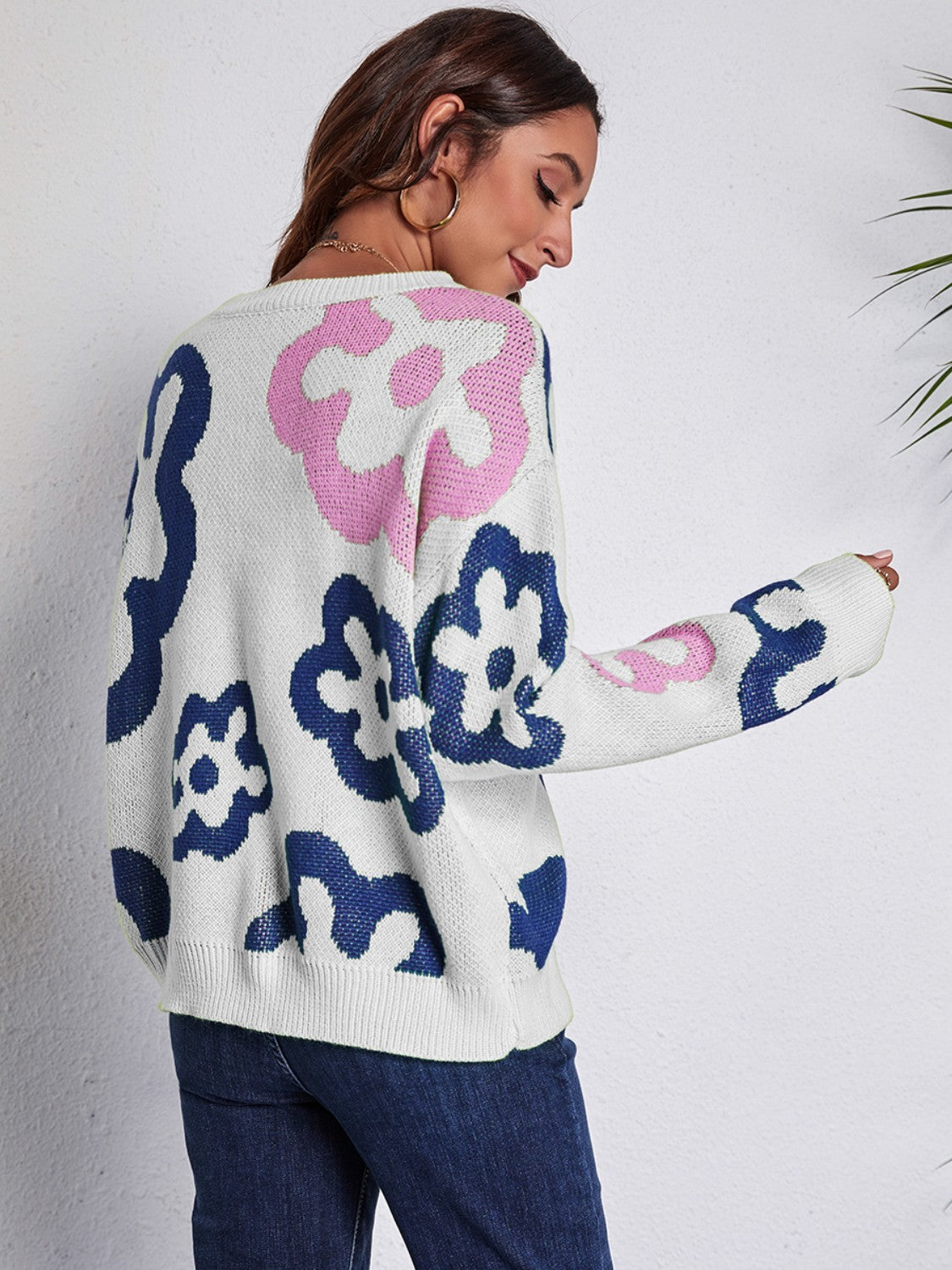 Flower  Round Neck Long Sleeve Sweater