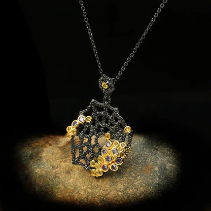 Spider Web Pendant Zircon Chain Black & Gold Style