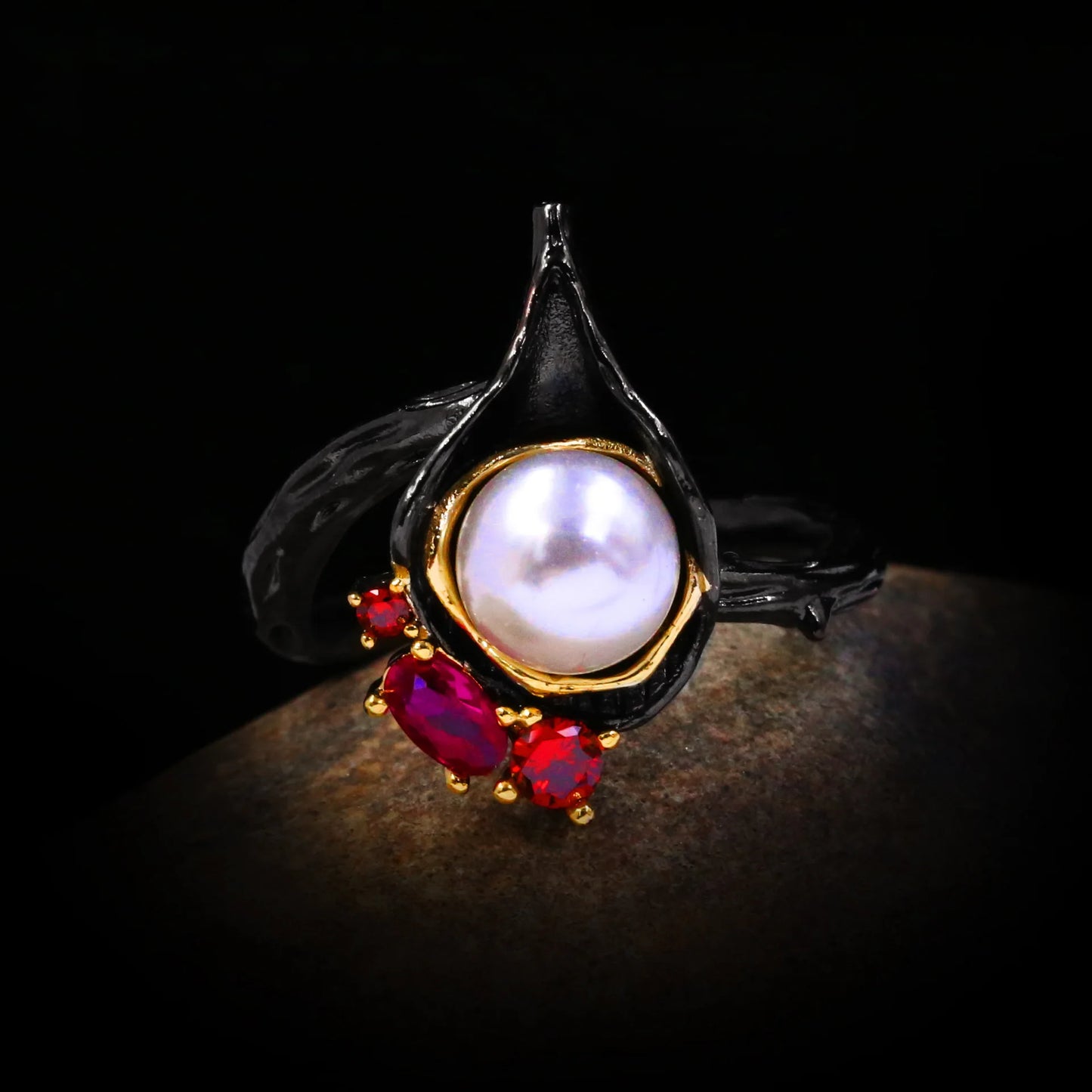 Red Garnet Zircon Rings Drop Pearl Rings Black & Gold Style