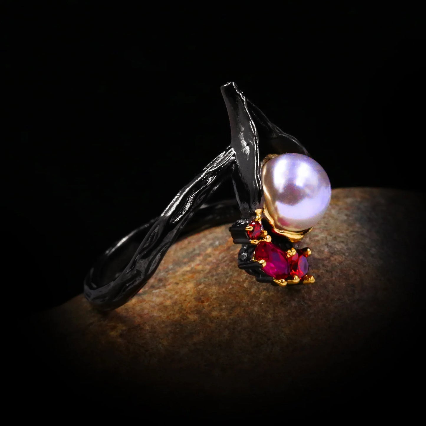 Red Garnet Zircon Rings Drop Pearl Rings Black & Gold Style