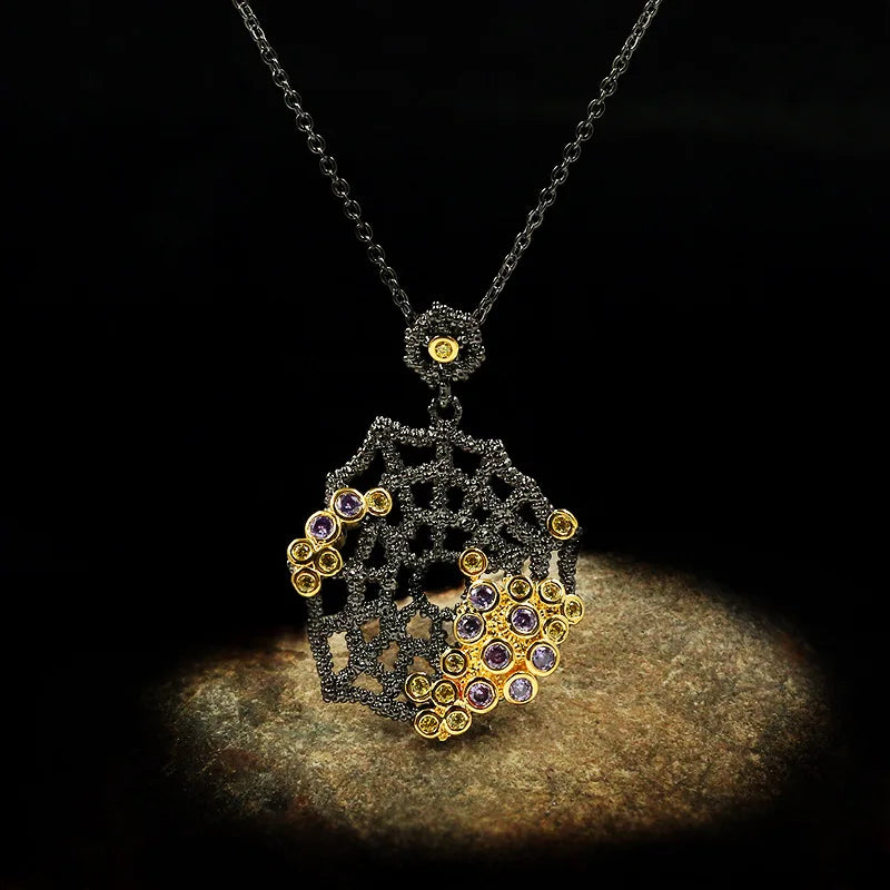 Spider Web Pendant Zircon Chain Black & Gold Style