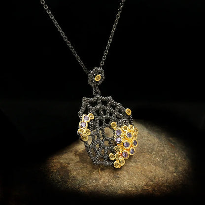 Spider Web Pendant Zircon Chain Black & Gold Style