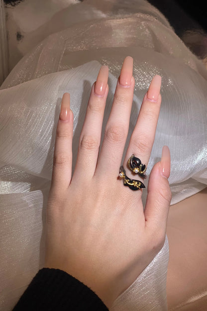 Black & Gold Style Leaf Rings Banquet Pearl Ring