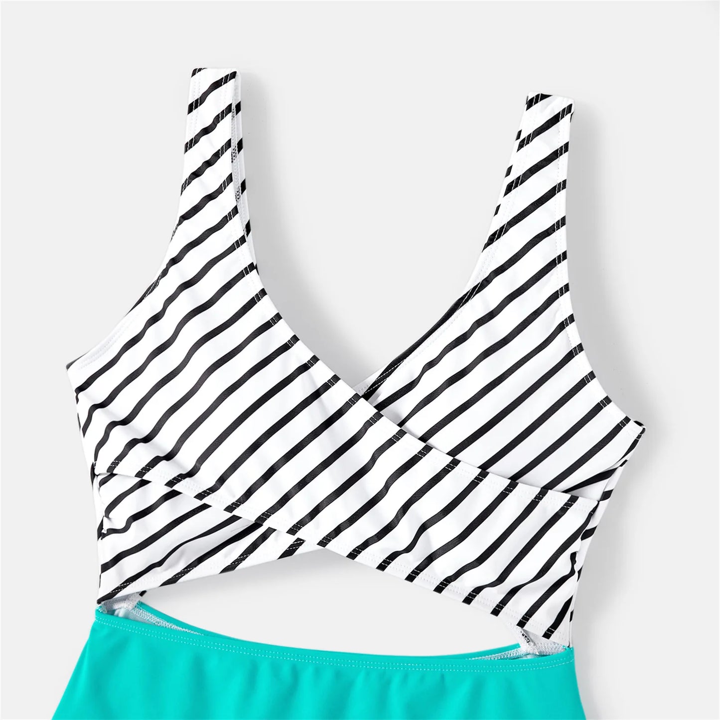 Family Matching! Striped Spliced Cut Out One-piece Swimsuit & Color Block Swim Trunks