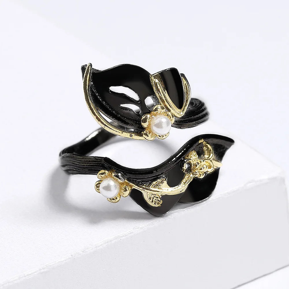 Black & Gold Style Leaf Rings Banquet Pearl Ring