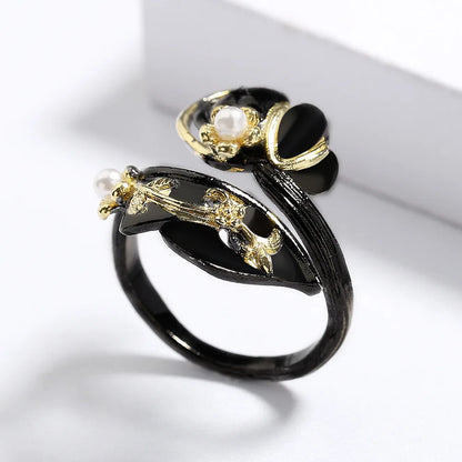 Black & Gold Style Leaf Rings Banquet Pearl Ring