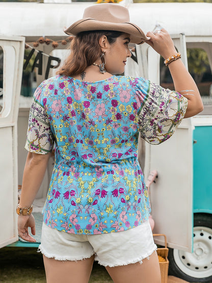 Plus Ruched Lace Detail Print V-Neck Short Sleeve Blouse