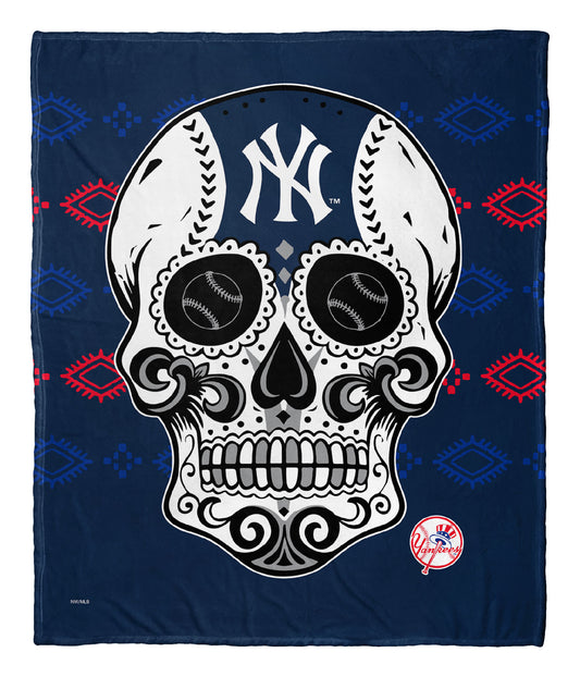 CANDY SKULL - YANKEES Silk Touch Throw 50"x60"