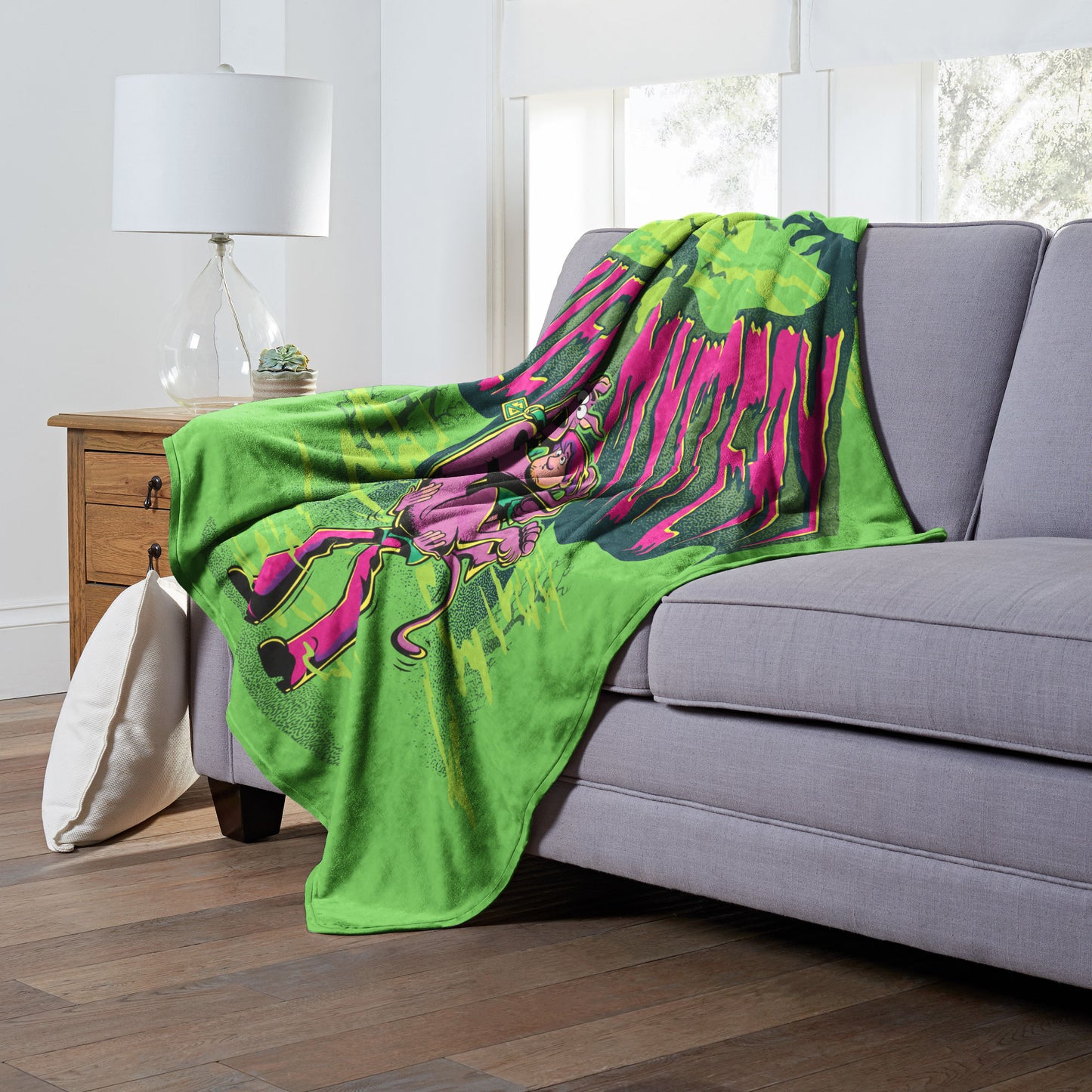 Warner Bros. Scooby-Doo Thriller Mystery Throw Blanket 50"x60"